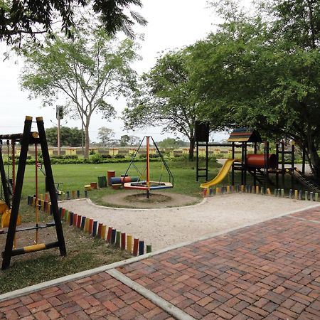 Hotel Campestre La Potra Apiay Kültér fotó