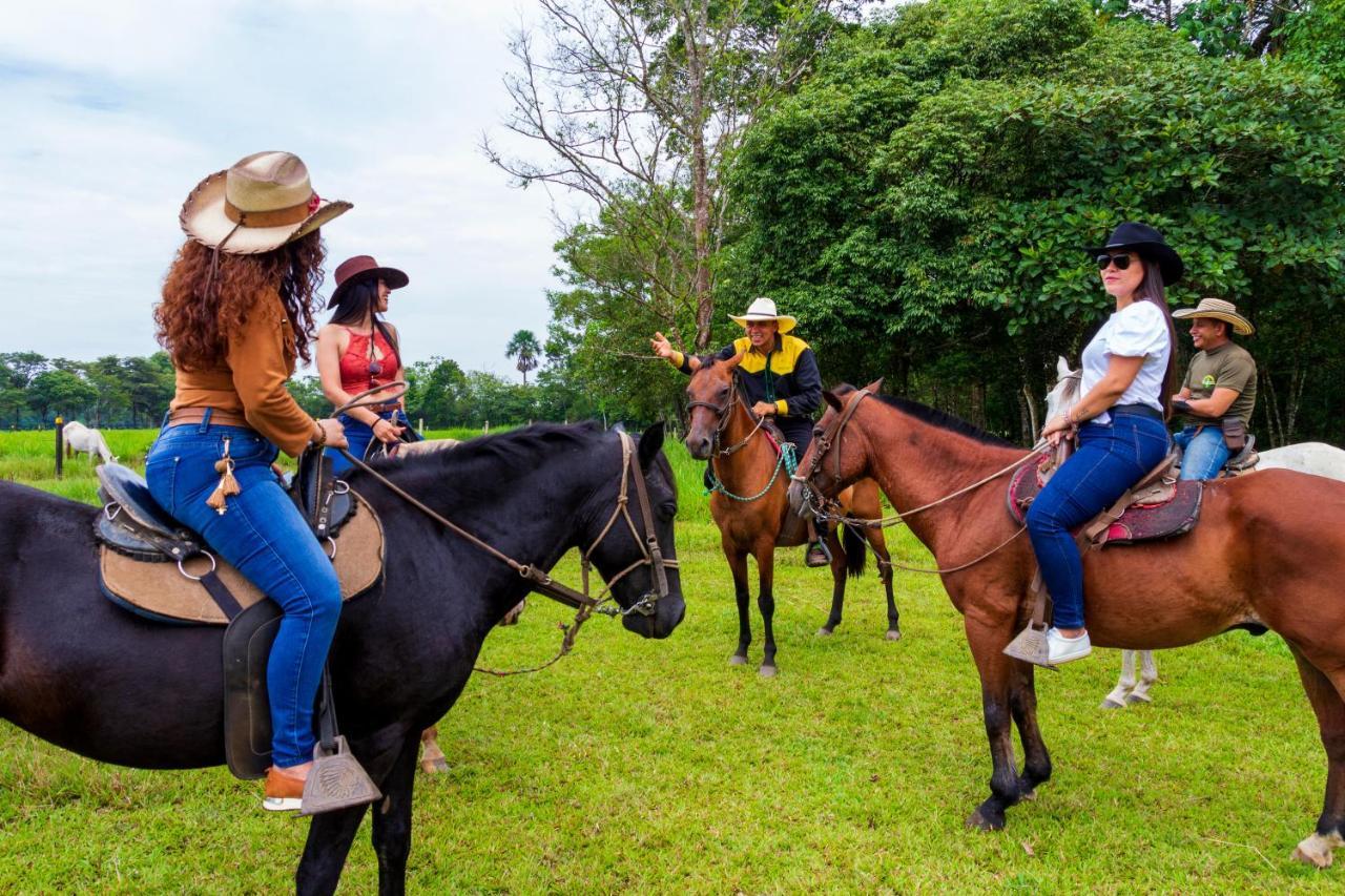 Hotel Campestre La Potra Apiay Kültér fotó